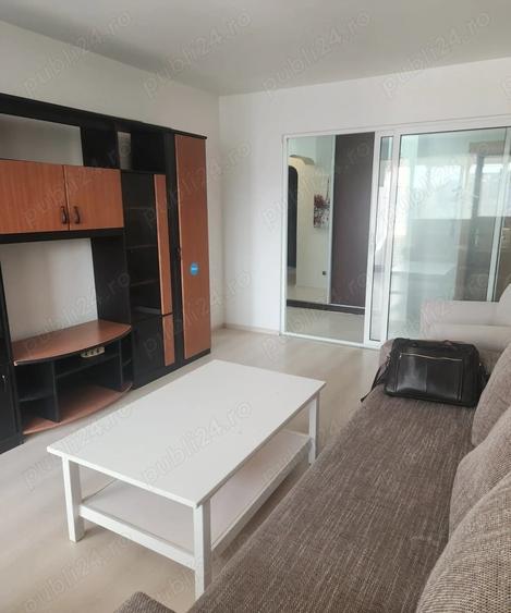 Apartament cu 3 camere decomandat, mobilat în Drumul Taberei