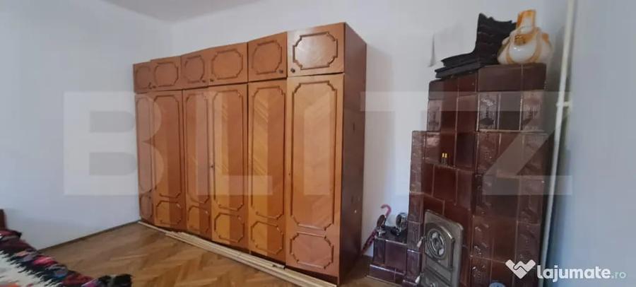 Casă cu 4 camere cu Teren 150 Mp în Central