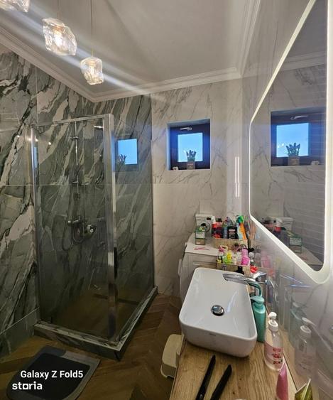 Casă cu 3 camere în Sântandrei