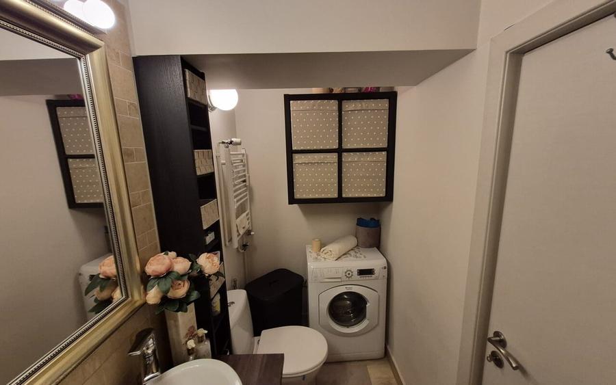 Apartament cu 3 camere decomandat, mobilat în P-ța Alba Iulia