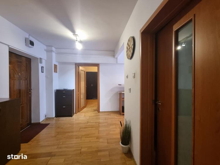 Apartament cu 2 camere decomandat, mobilat în Ultracentral