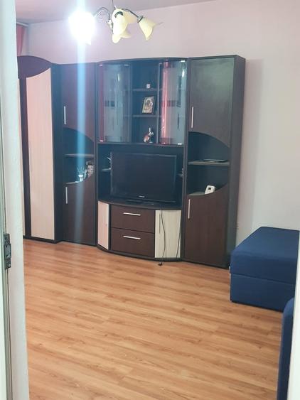 Apartament cu 2 camere decomandat în CET