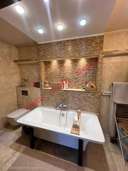 Apartament cu 3 camere în Spitalului