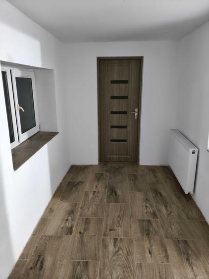 Casă cu 4 camere în Corbu