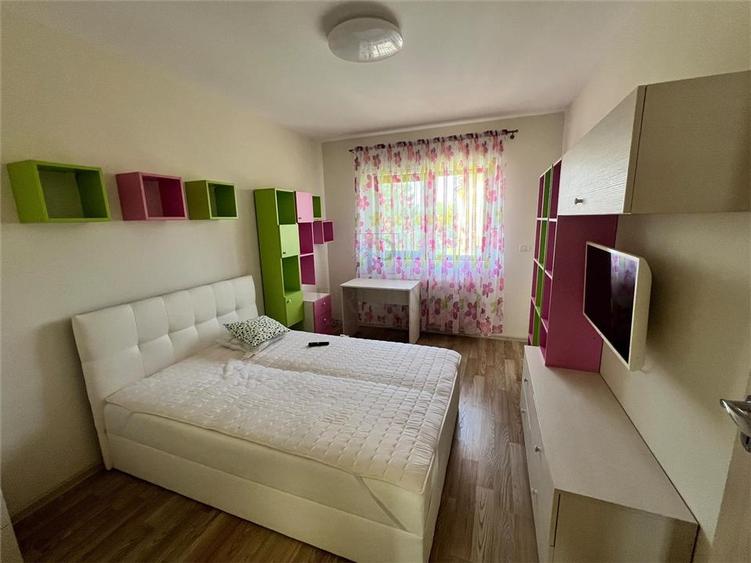 Duplex cu 4 camere cu Canalizare în Moșnița Nouă