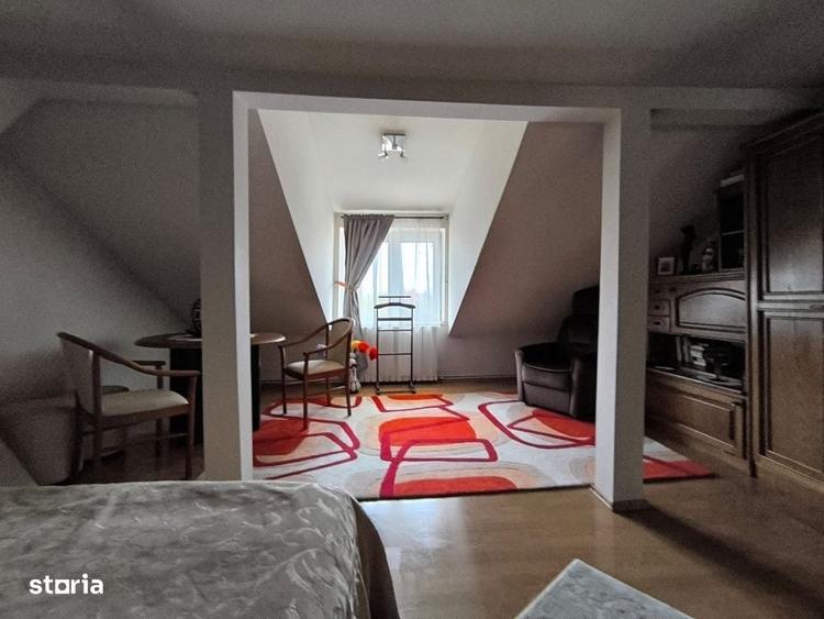 Casă cu 4 camere în Calea Turzii