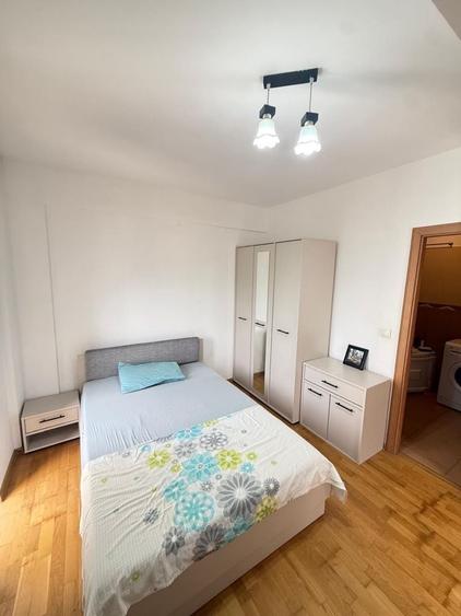 Apartament cu 3 camere în 1 Mai