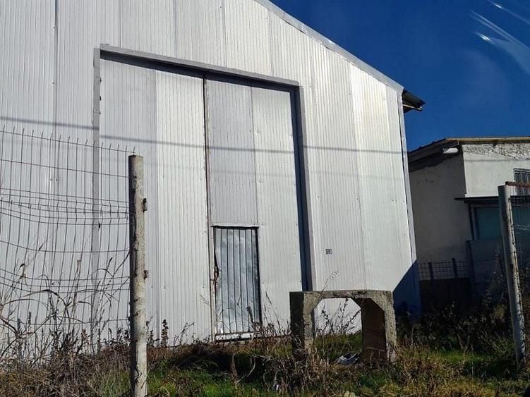 Spațiu industrial, de 1,350 mp, în Sinești