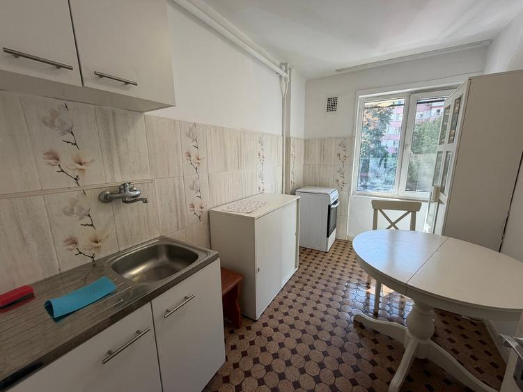 Apartament cu 2 camere semidecomandat în Ștefan cel Mare