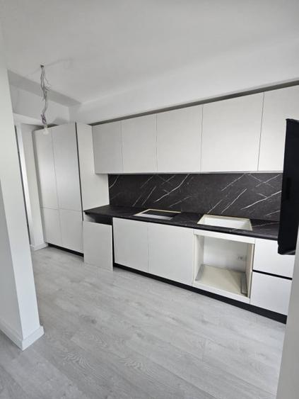 Apartament cu 2 camere, mobilat în Politehnica