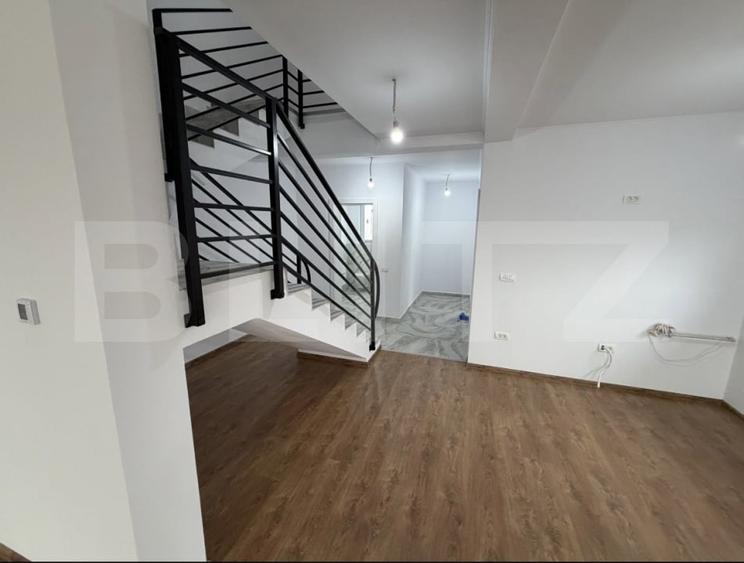 Casă individuală cu 4 camere cu Teren 350 Mp în Săcălaz