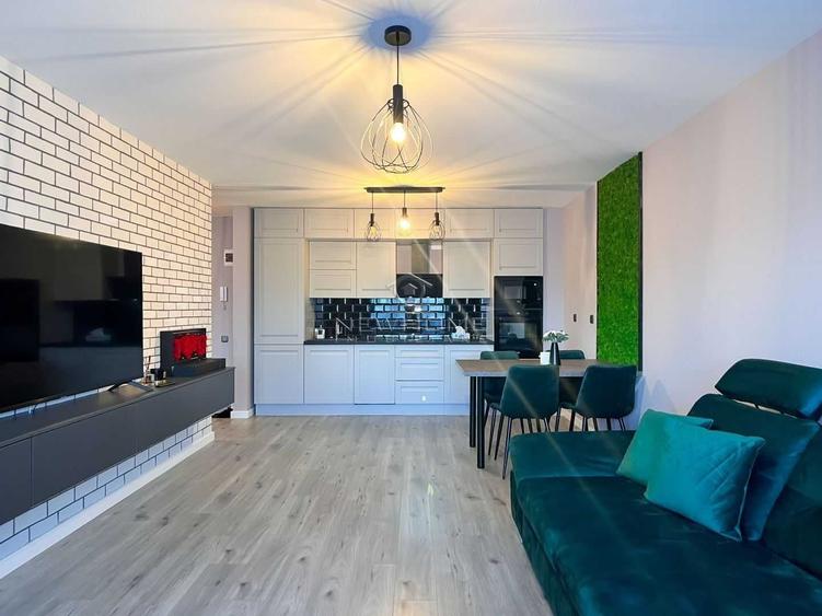 Apartament cu 2 camere semidecomandat în Sopor
