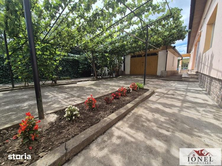 Casă cu 4 camere cu Teren 830 Mp în Central