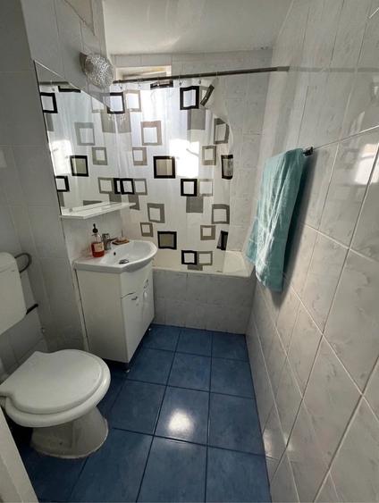 Apartament cu 2 camere semidecomandat în Berceni