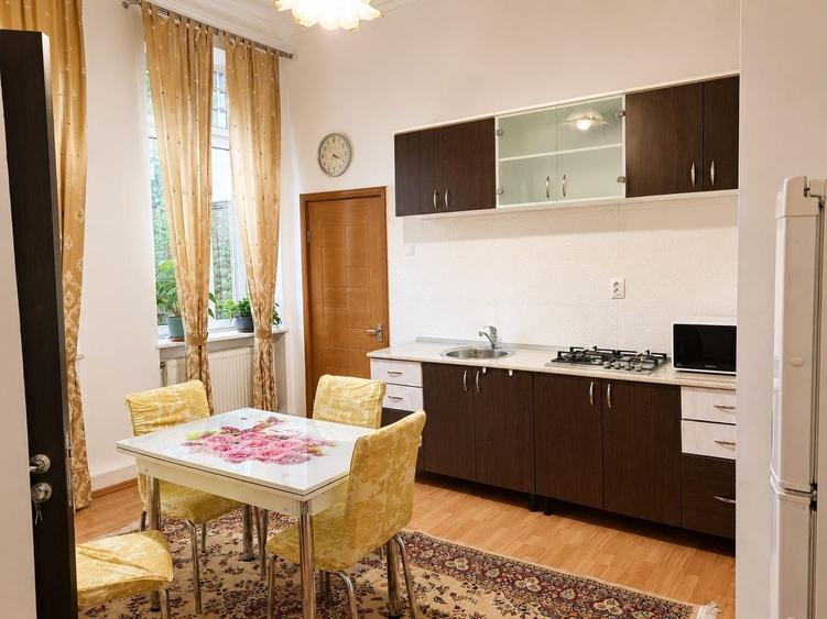 Apartament cu 2 camere decomandat în Armeneasca