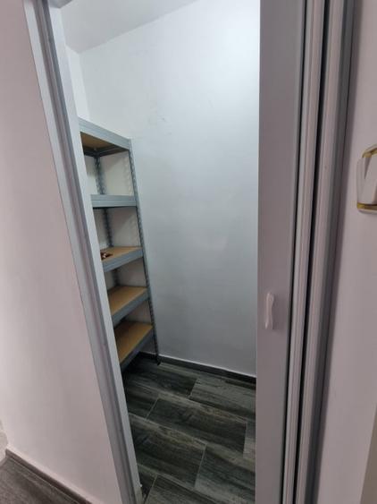 Apartament cu 3 camere semidecomandat, mobilat în Azuga