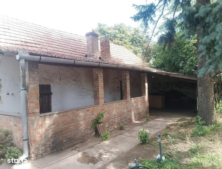 Casă cu 3 camere cu Teren 3500 Mp în Central