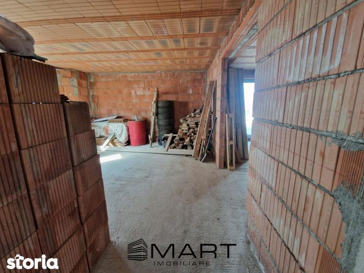 Casă cu 5 camere cu Teren 500 Mp în Șura Mare