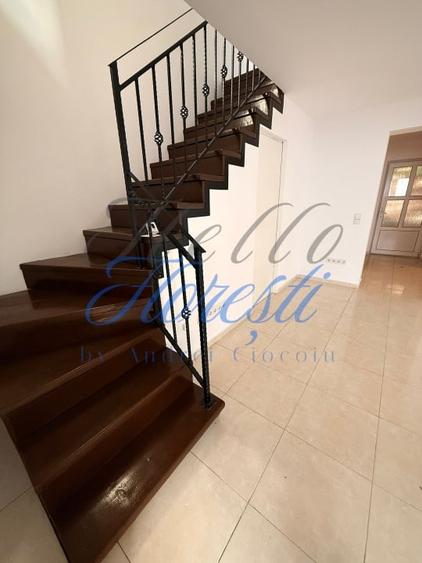 Apartament 3 camere pe două niveluri + pod, balcon, terasă & parcare - 1