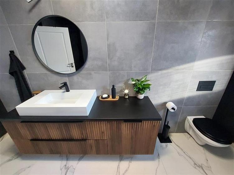 Casă individuală cu 4 camere cu Canalizare în Vladimirescu