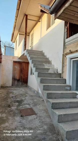 Casă cu Teren 207 Mp în Central