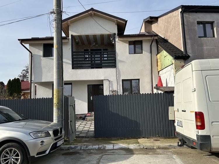 Casă cu 4 camere în Central