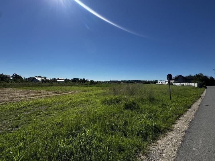 Teren Construcții intravilan de 470 mp, în Țegheș