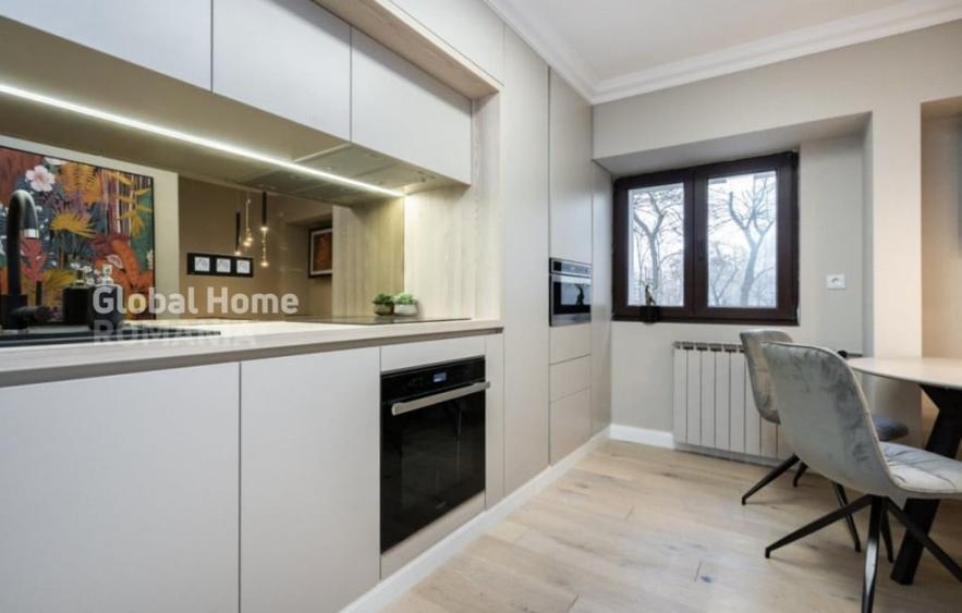 Apartament cu 4 camere decomandat în Kiseleff