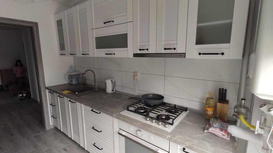 Apartament cu 2 camere decomandat în Cățelu