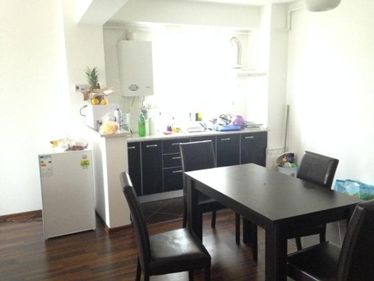 Apartament cu 3 camere decomandat în Săsar