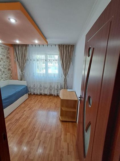 Apartament cu 2 camere semidecomandat în Vitan
