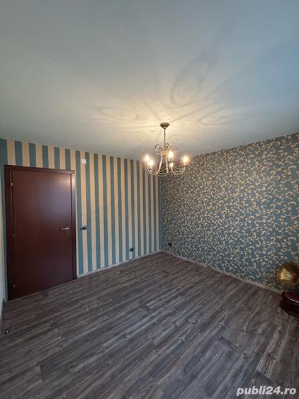 Apartament cu 3 camere decomandat în Motru