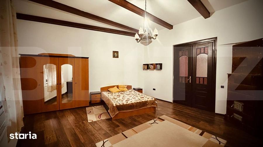 Casă cu 5 camere cu Teren 1000 Mp în Central