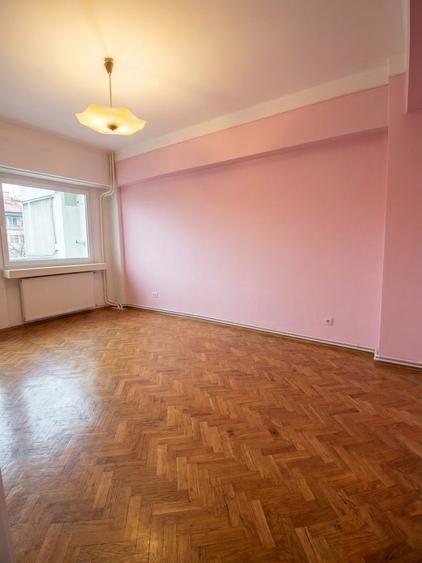Apartament cu 3 camere decomandat în Ultracentral