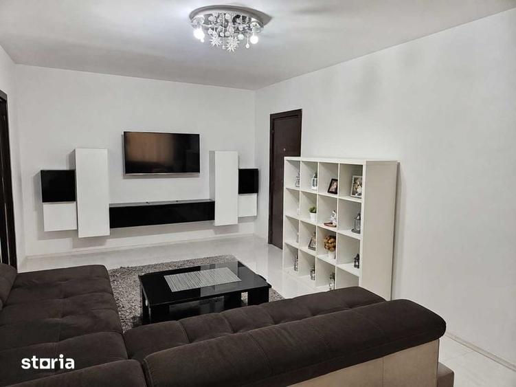Apartament cu 4 camere în Titan