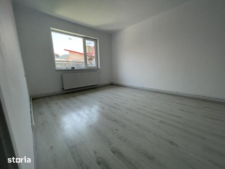 Casă cu 4 camere cu Teren 244 Mp în Gara Veche