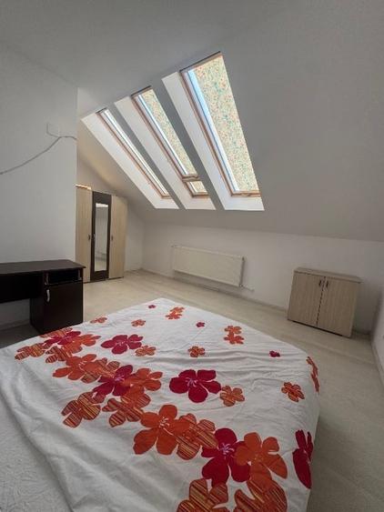 Apartament cu 3 camere, mobilat în Tomis Nord