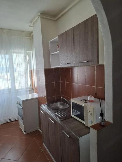 Garsonieră decomandată în Central