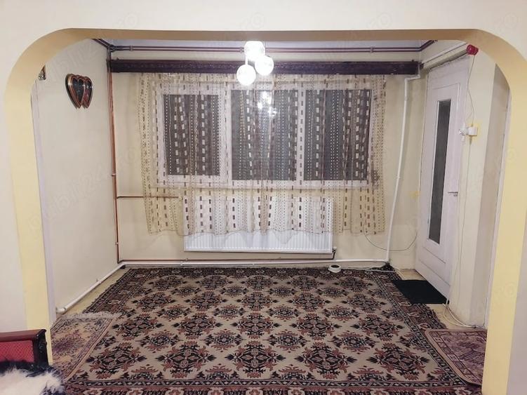 Duplex cu 3 camere cu Canalizare în Giulești