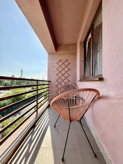Apartament cu 2 camere semidecomandat, mobilat în Jiului