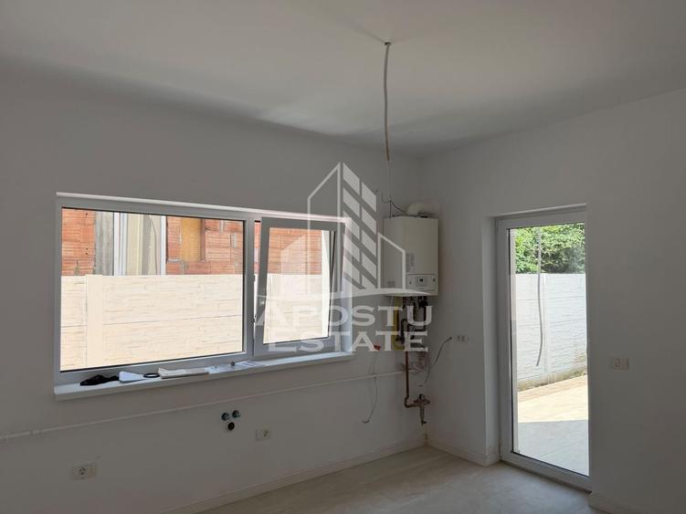 Duplex cu 4 camere cu Canalizare în Ghiroda