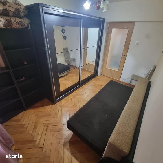 Apartament cu 3 camere decomandat în Mărăști