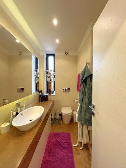 Apartament cu 3 camere decomandat în Floreasca
