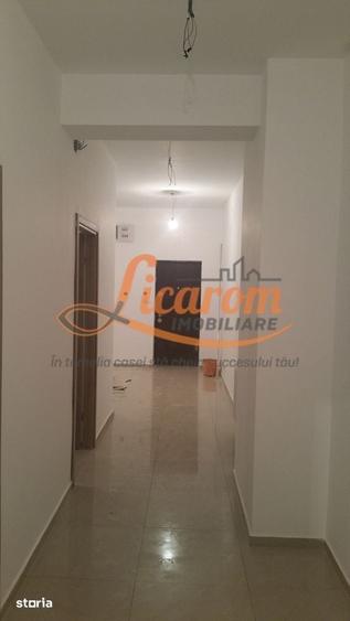 Spațiu comercial, de 65 mp, în Central