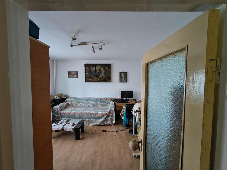 Apartament cu 2 camere decomandat în Drumul Taberei