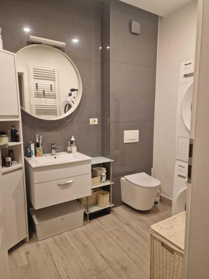 Apartament cu 2 camere decomandat în Dumbrăvița