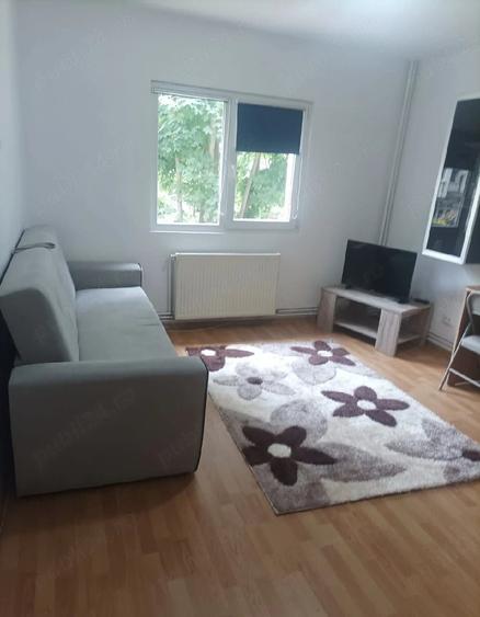 Garsonieră decomandată în Central