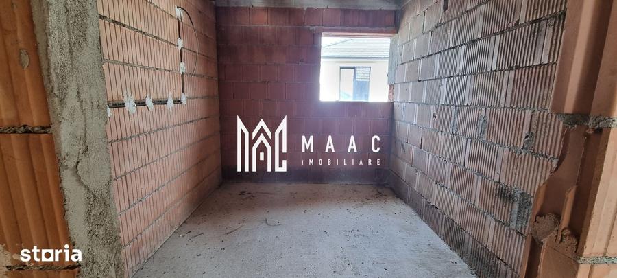 Casă cu 5 camere cu Teren 1200 Mp în Central