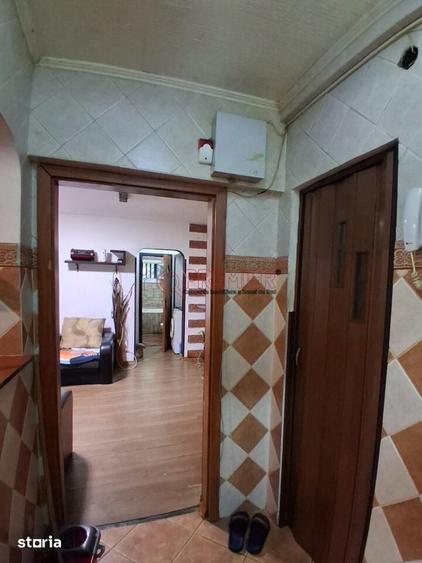Apartament cu 2 camere semidecomandat în Berceni