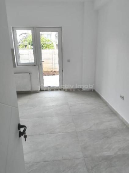 Casă cu 4 camere cu Teren 200 Mp în Prelungirea Ghencea
